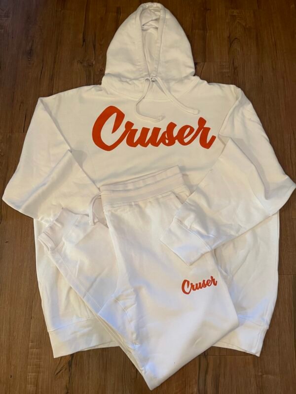 White and Orange Cruser set